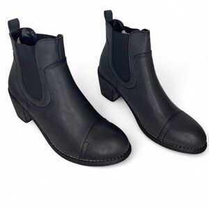 NWOT Black Ankle Boots Size 9
